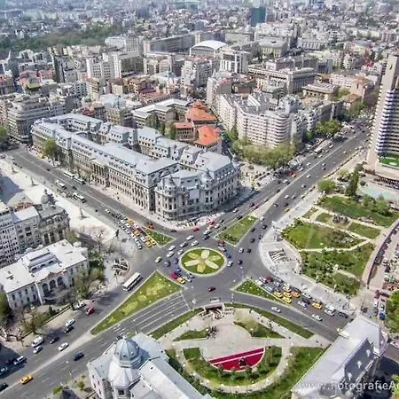 Апартаменти Vintage Ap Next To Grand