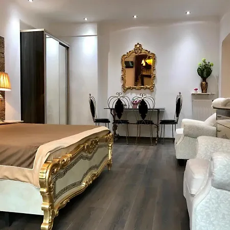 Vintage Ap Next To Grand * Bukareszt