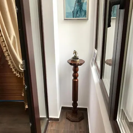 Vintage Ap Next To Grand * Bukareszt