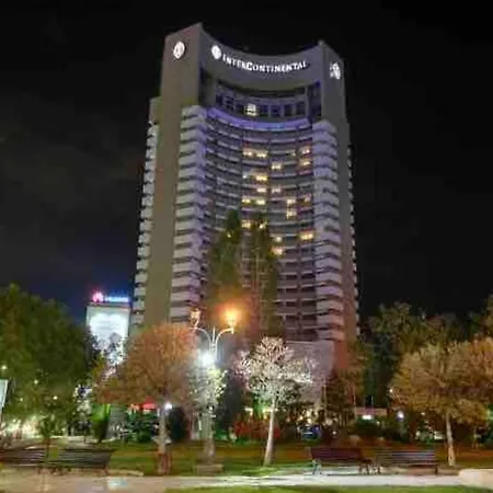 Vintage Ap Next To Grand