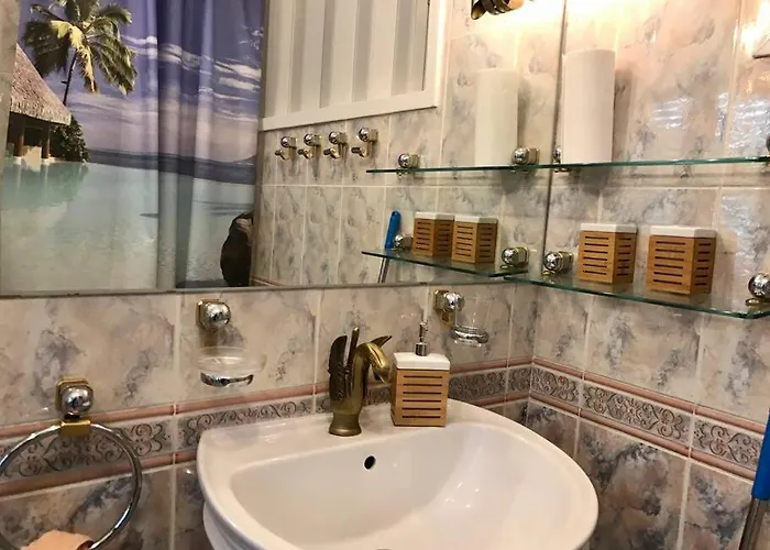 Vintage Ap Next To Grand 아파트 *